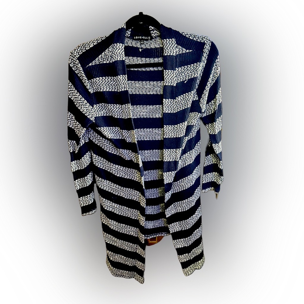Open draped slit straight lined cardigan mid length. Striped knit S